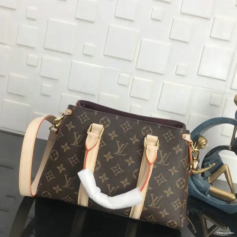 Fashionrepsfam ru LV 20B570255 Bags 0707